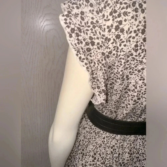 GRECERELLE 2024  Boho Floral Print V-Neck Faux Wrap Floret Coffee Size Large - Picture 15 of 16